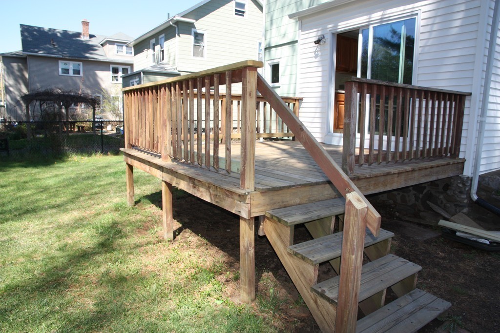 17 Calumet Road Holyoke, MA 01040 - Photo 17 of 19 Gallery Image 17