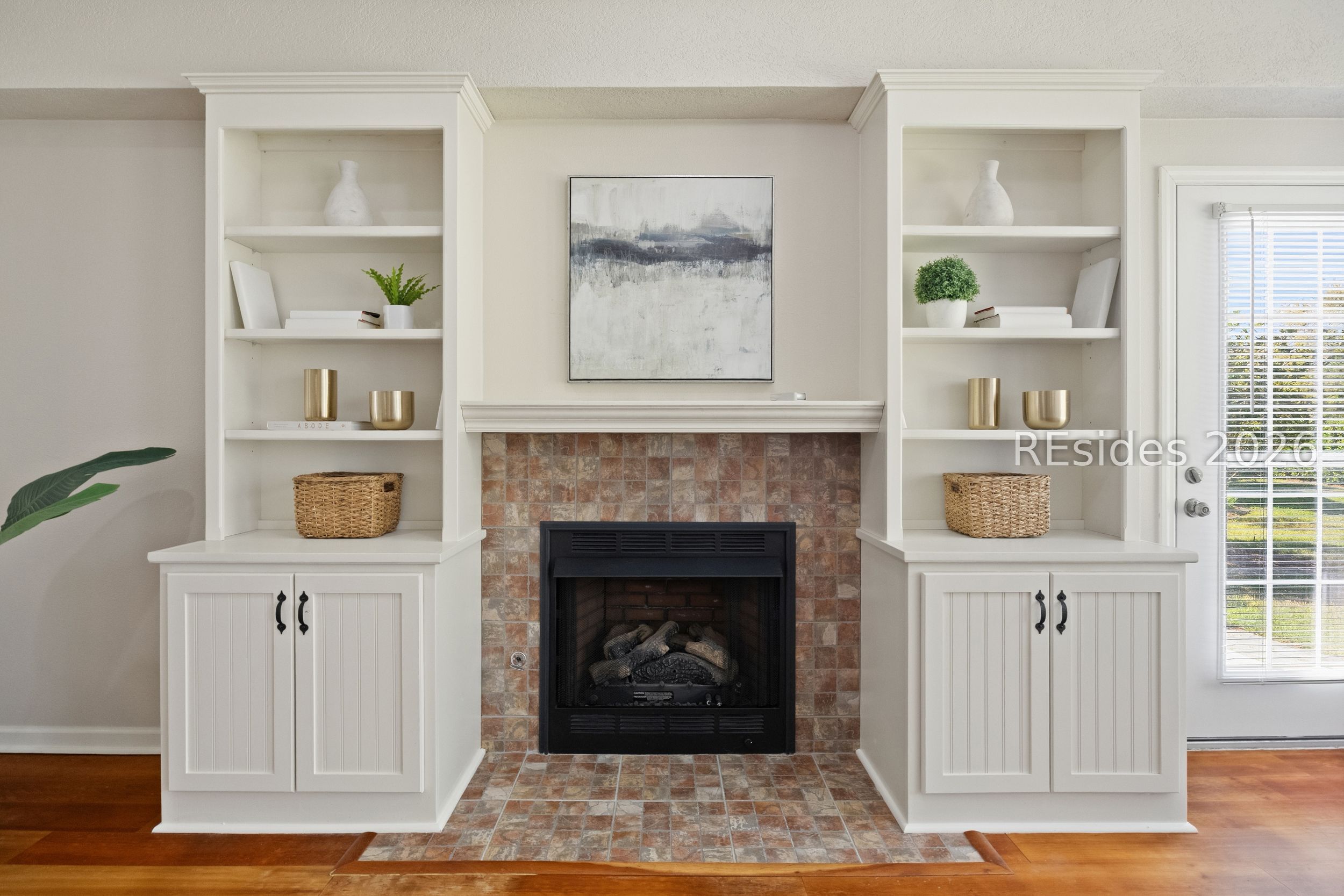 149 Hampton Circle Bluffton, SC 29909 - Photo 7 of 27 Great Room Built-In's