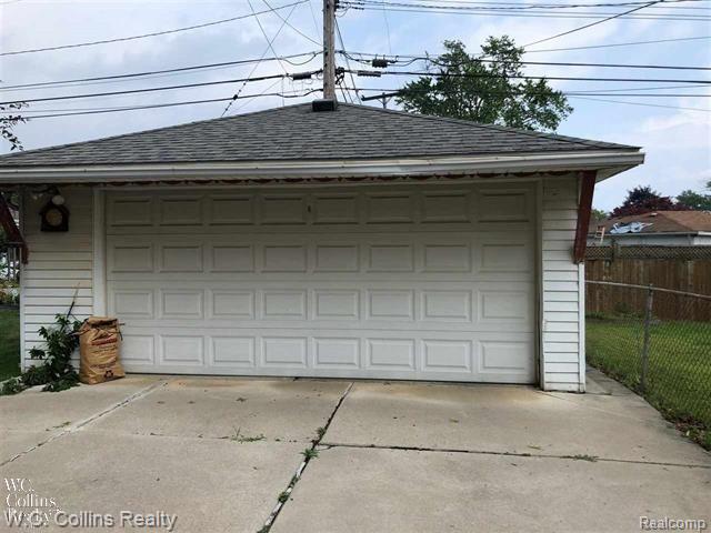 24336 Roxana Avenue Eastpointe, MI 48021 - Photo 23 of 23