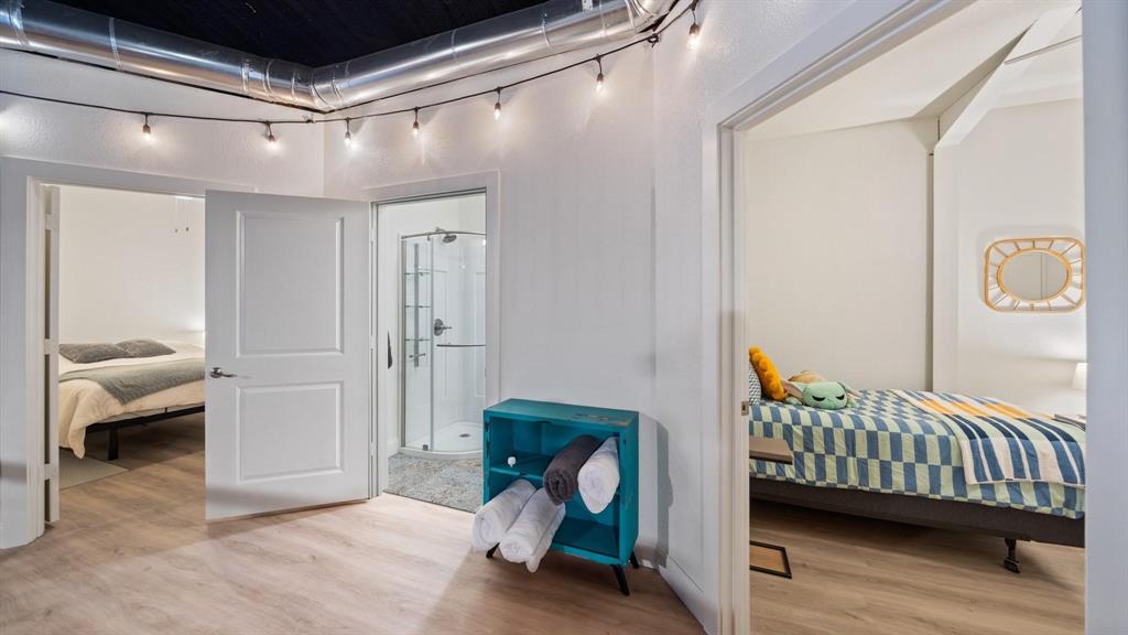 1211 VZ County Road Canton, TX 75103 - Photo 20 of 39 a bedroom with a bed and a window