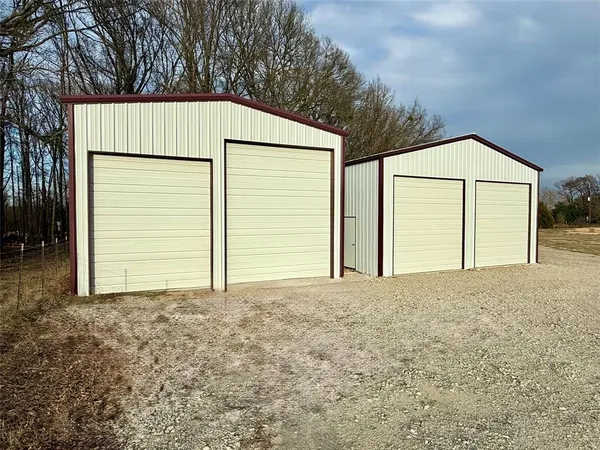 $999,999 | 1211 VZ County Road, Canton, TX 75103