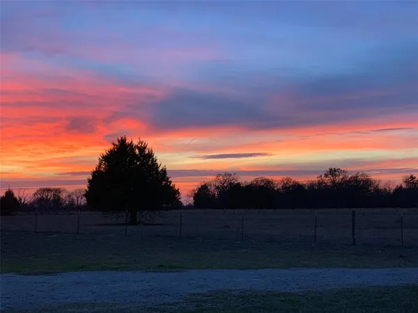 $999,999 | 1211 VZ County Road, Canton, TX 75103