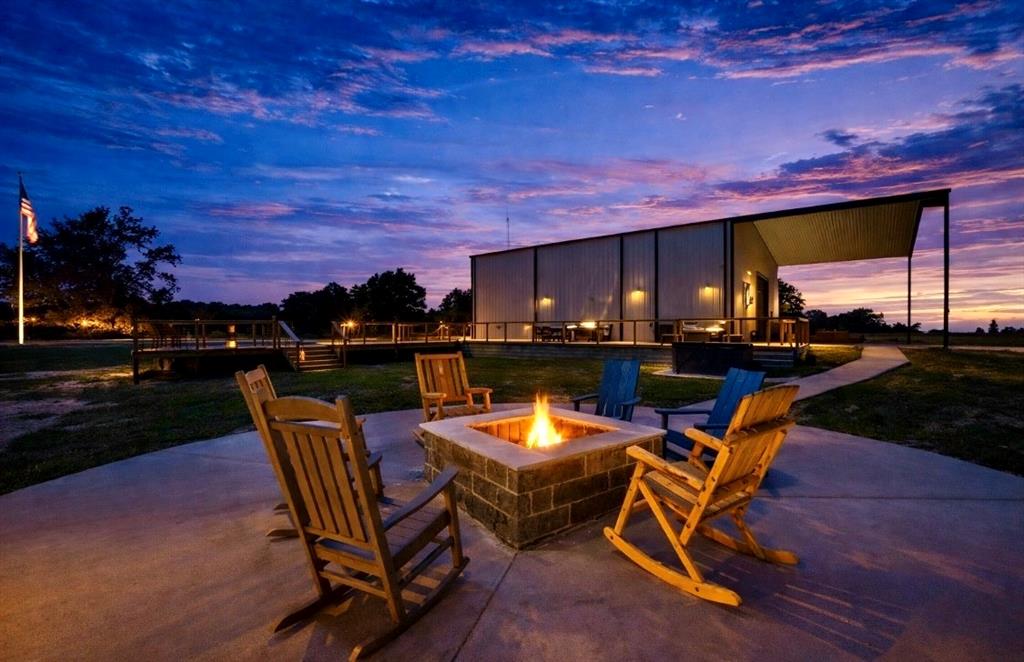 1211 VZ County Road Canton, TX 75103 - Photo 7 of 39 a backyard of a house with outdoor seating