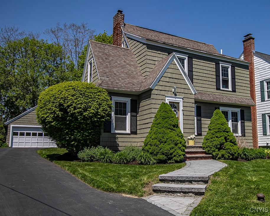 210 Wellington Road DeWitt, NY 13214 - Photo 2 of 47