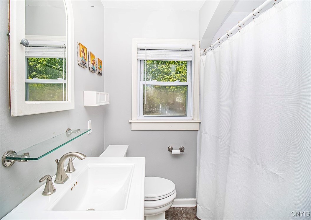 210 Wellington Road DeWitt, NY 13214 - Photo 38 of 47