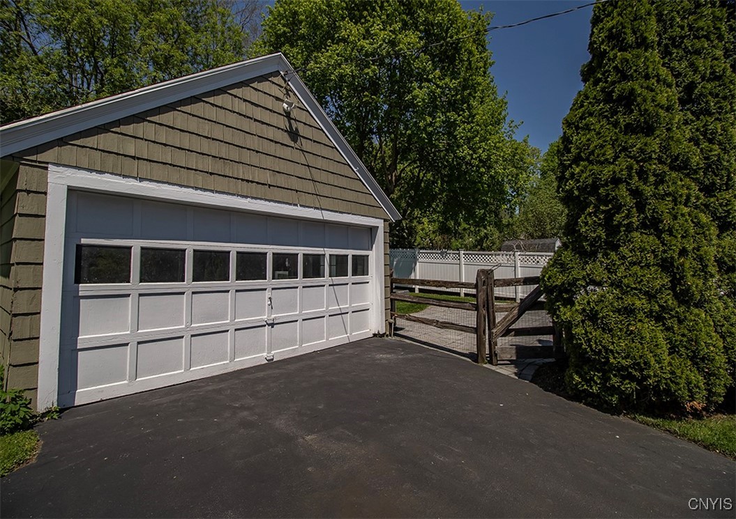 210 Wellington Road DeWitt, NY 13214 - Photo 44 of 47