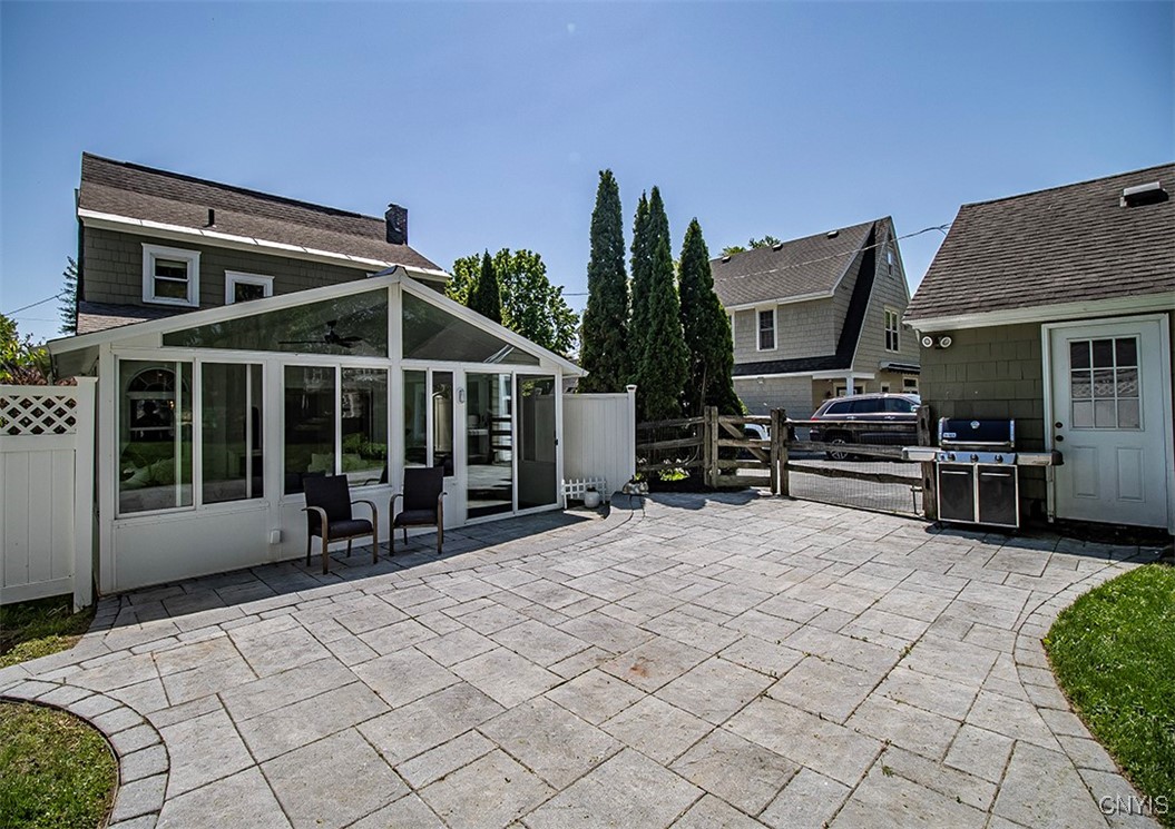 210 Wellington Road DeWitt, NY 13214 - Photo 7 of 47