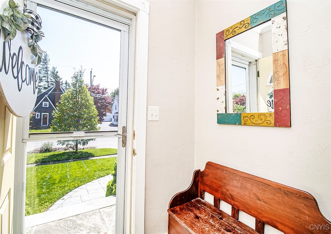 210 Wellington Road DeWitt, NY 13214 - Photo 8 of 47