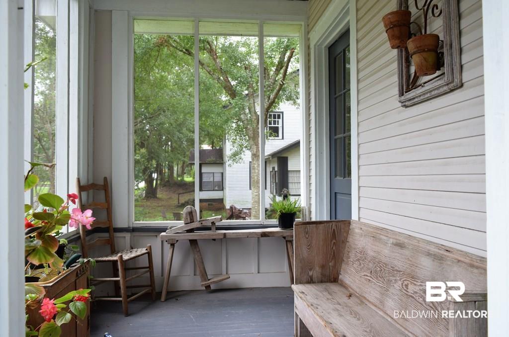 206 Lee Street Mobile, AL 36611 - Photo 5 of 34