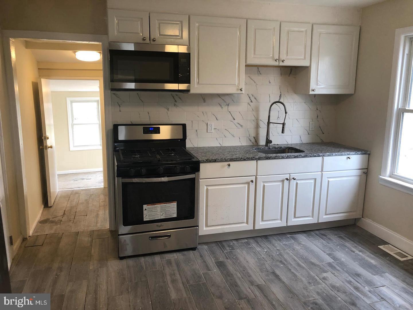 189 Mercer Street Trenton, NJ 08690 - Photo 3 of 8