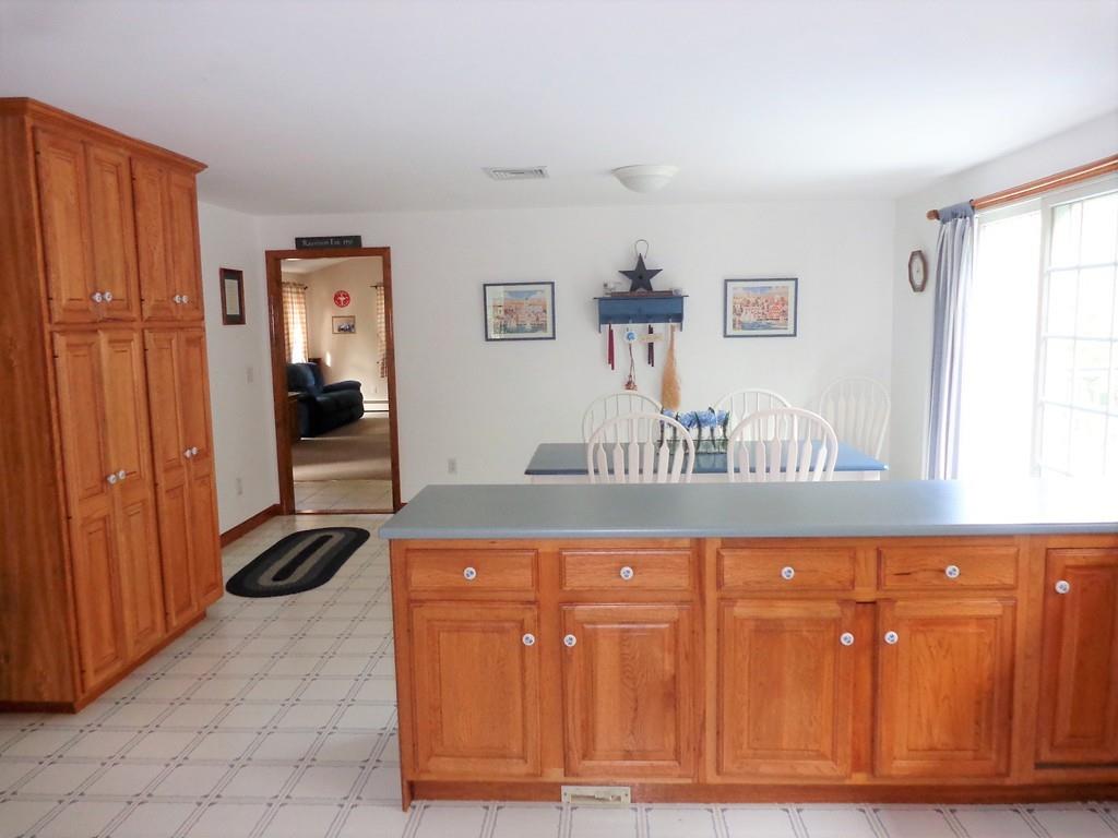 33 Sandy Hill Road Raynham, MA 02767 - Photo 5 of 42 Gallery Image 5