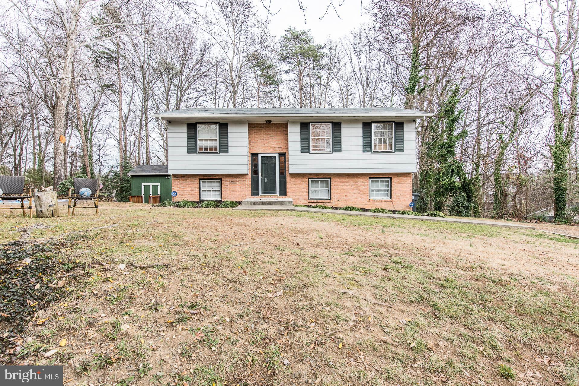 27 Apache Terrace Fredericksburg, VA 22401 - Photo 3 of 46