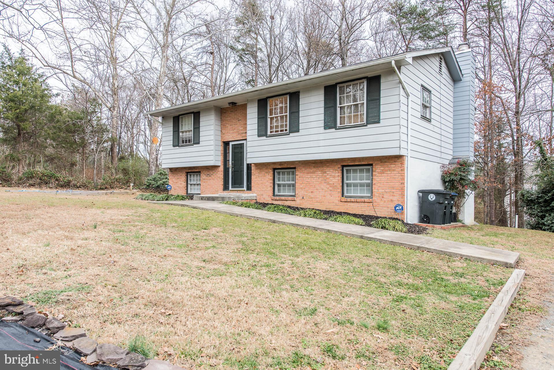 27 Apache Terrace Fredericksburg, VA 22401 - Photo 5 of 46