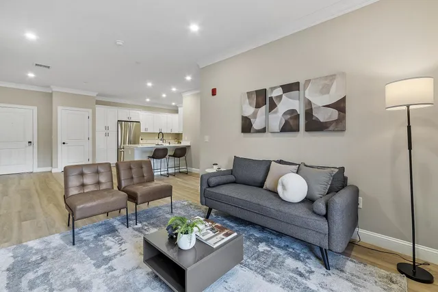 $419,900 | 10100 South Willow Street, Unit 107, Manchester, NH 03109