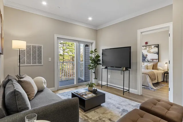 $419,900 | 10100 South Willow Street, Unit 107, Manchester, NH 03109