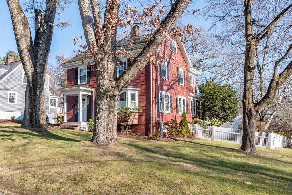5 Hillcrest Road Framingham, MA 01702 - Photo 24 of 30 a view of a large building