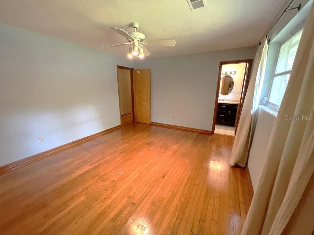 106 Southwest 38th Street Gainesville, FL 32607 - Photo 17 of 36