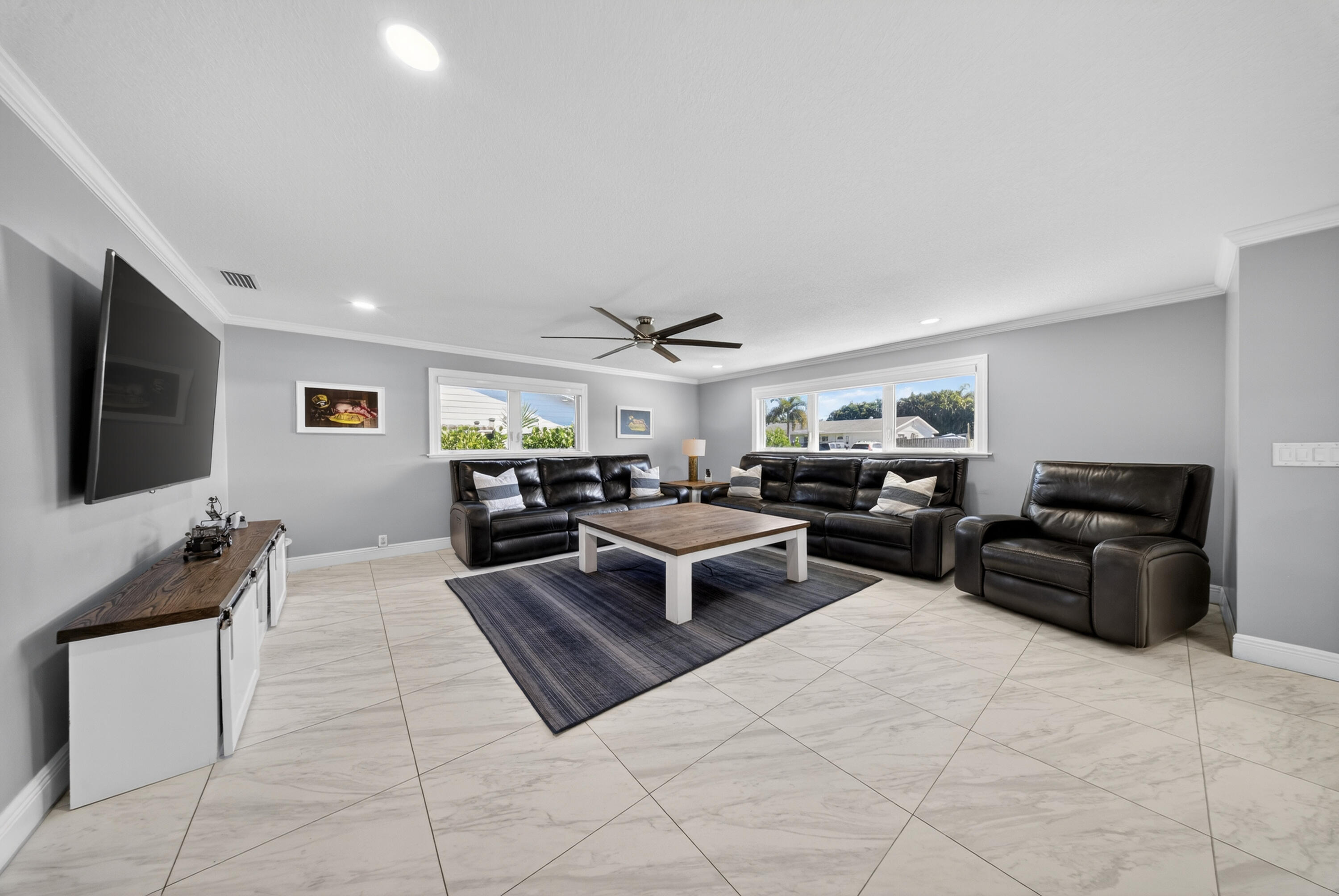 1879 Southeast Madison Street Stuart, FL 34997 - Photo 14 of 41 DSC07669