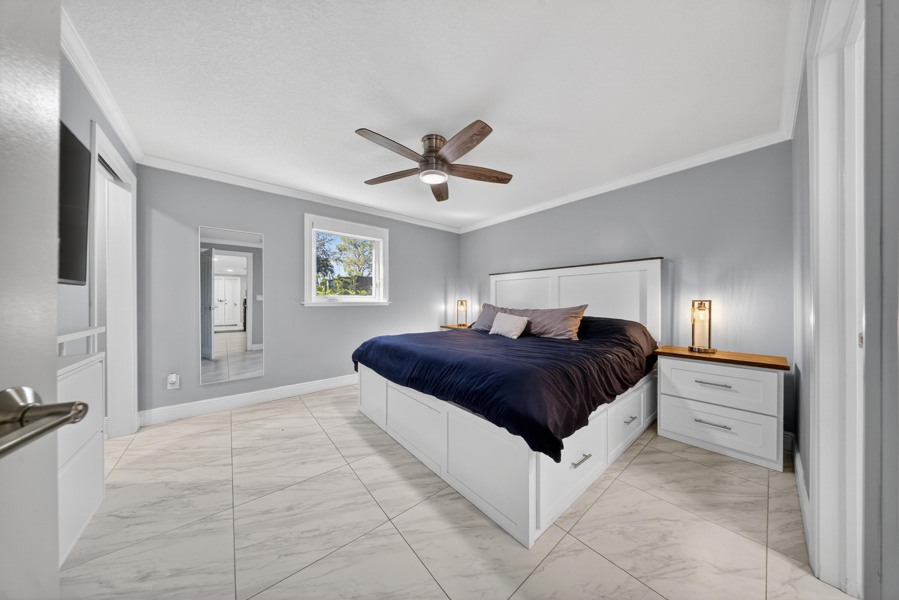 1879 Southeast Madison Street Stuart, FL 34997 - Photo 20 of 41 DSC07562