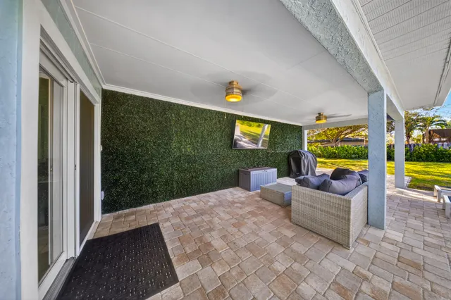 $549,000 | 1879 Southeast Madison Street, Stuart, FL 34997