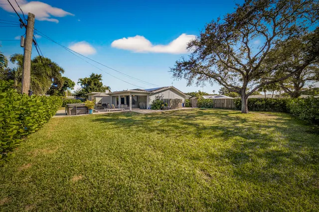 $549,000 | 1879 Southeast Madison Street, Stuart, FL 34997