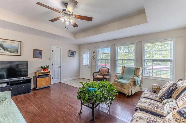 $344,900 | 22948 Gardner Road, Lebanon, MO 65536