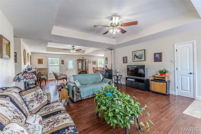 $344,900 | 22948 Gardner Road, Lebanon, MO 65536