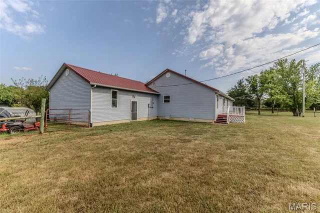 $344,900 | 22948 Gardner Road, Lebanon, MO 65536