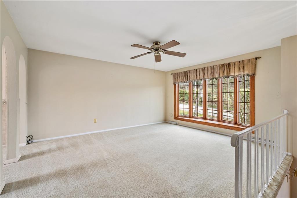 596 Thompson Run Road Pittsburgh, PA 15237 - Photo 3 of 25 Gallery Image 3