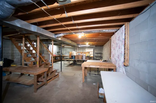 $229,900 | 1347 East County Road 500 South, Carlisle, IN 47838