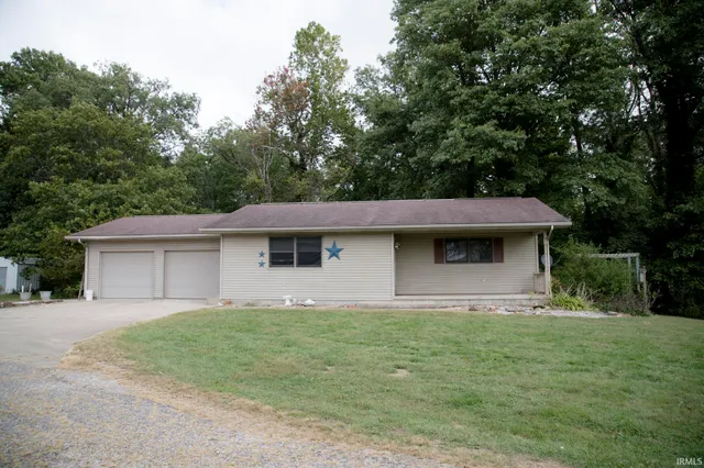 $229,900 | 1347 East County Road 500 South, Carlisle, IN 47838