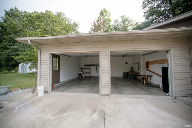 $229,900 | 1347 East County Road 500 South, Carlisle, IN 47838