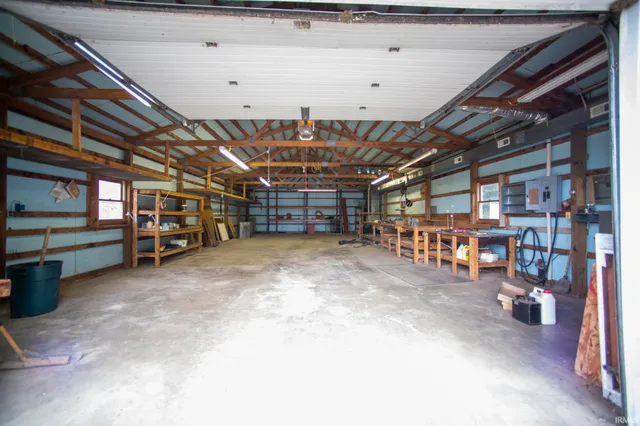 $229,900 | 1347 East County Road 500 South, Carlisle, IN 47838