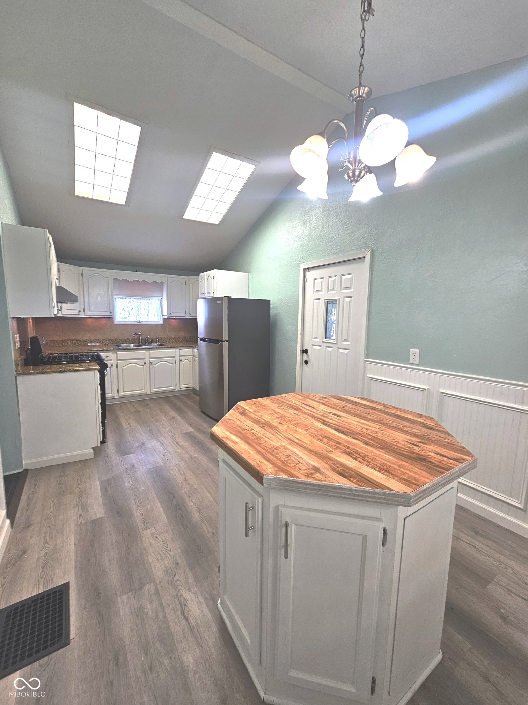 2530 Lincoln Street Anderson, IN 46016 - Photo 17 of 30