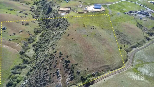 $275,000 | 11000 Grassy Ridge Lane, Sweet, ID 83670