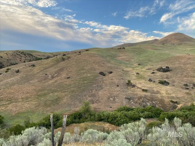 $275,000 | 11000 Grassy Ridge Lane, Sweet, ID 83670