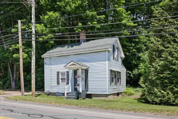$169,900 | 44 Pecks Road, Pittsfield, MA 01201