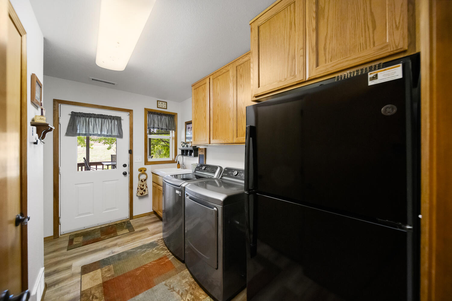 33817 Gage Road Mitchell, OR 97750 - Photo 26 of 56 28