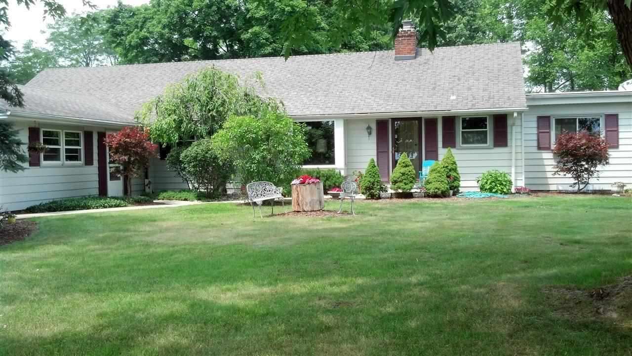 8910 Kress Road Fort Wayne, IN 46809 - Photo 1 of 36