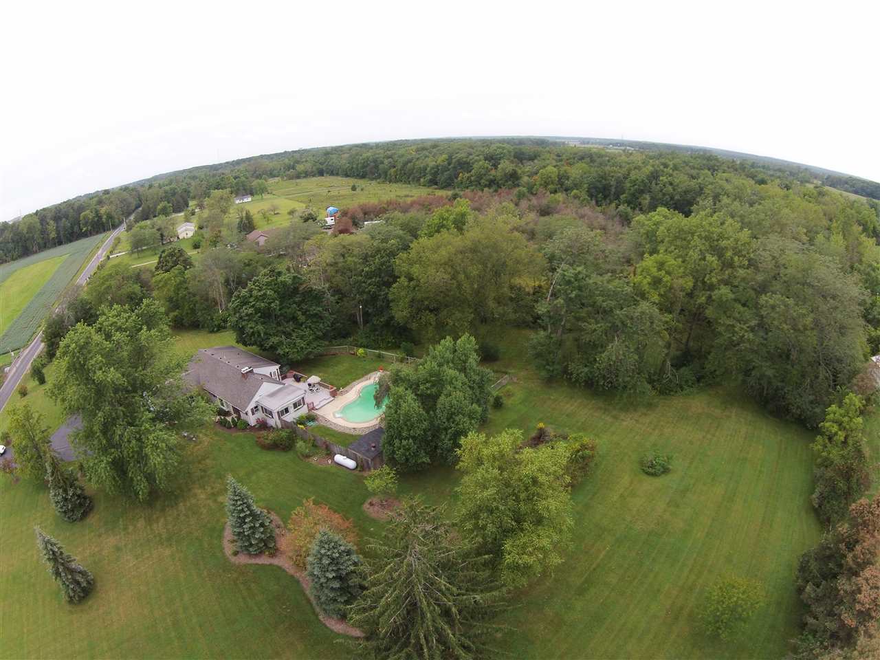 8910 Kress Road Fort Wayne, IN 46809 - Photo 3 of 36