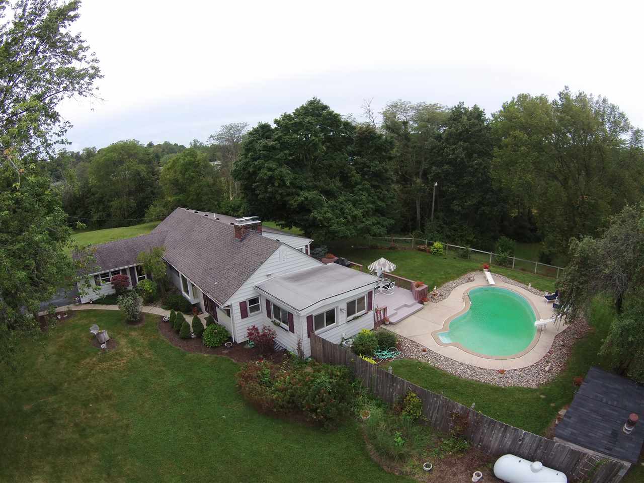 8910 Kress Road Fort Wayne, IN 46809 - Photo 4 of 36