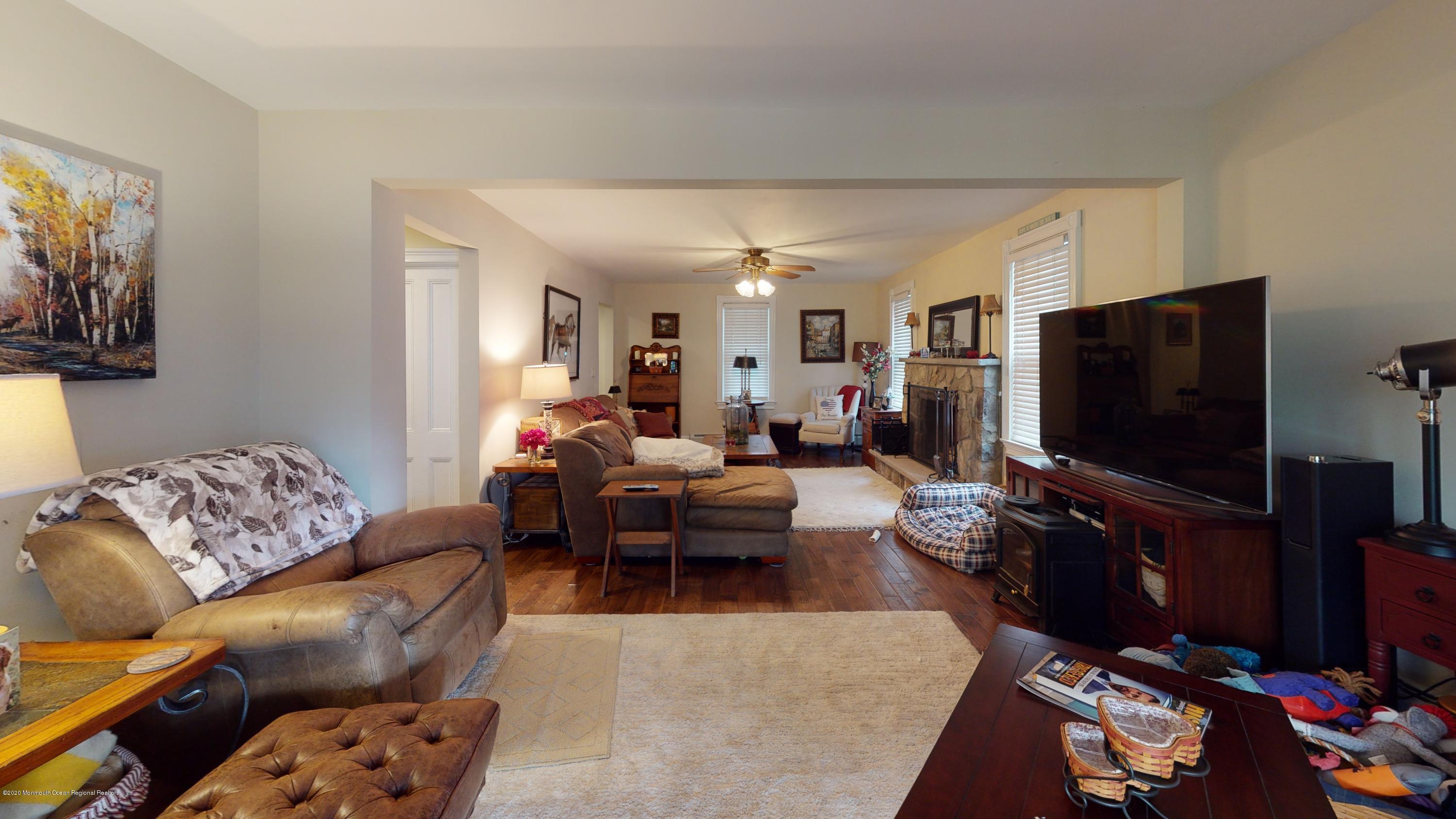 66 Smith Road Denville, NJ 07834 - Photo 14 of 44 Fam /Living