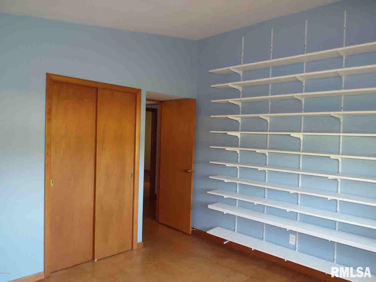 201 South Tower Road Carbondale, IL 62901 - Photo 13 of 23 Gallery Image 13