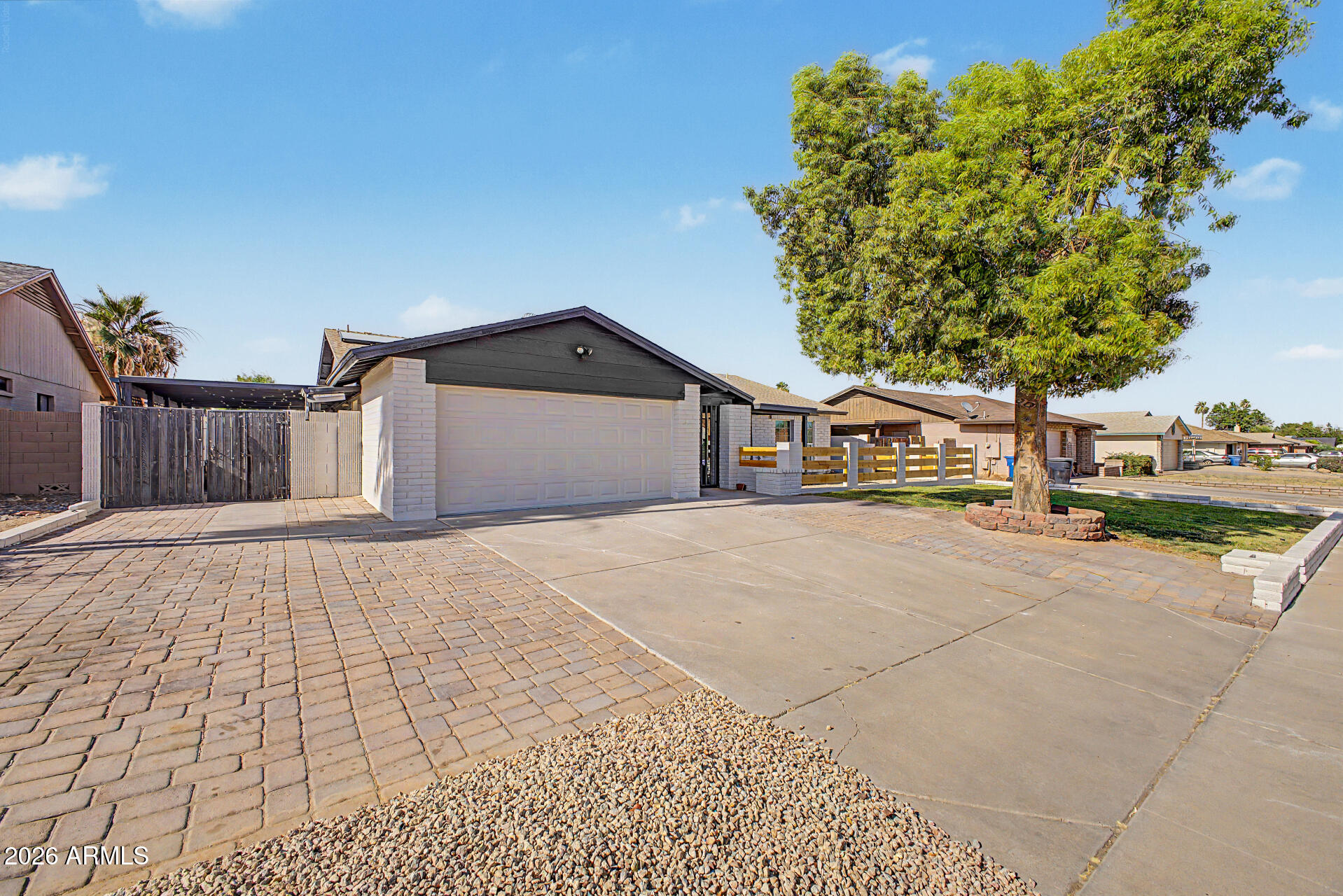 906 West Redfield Road Tempe, AZ 85283 - Photo 2 of 32 05-Redfield