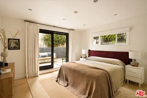 $1,649,000 | 1741 Golf Club Drive, Glendale, CA 91206