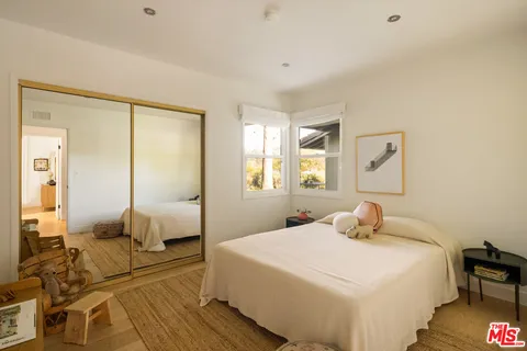 $1,649,000 | 1741 Golf Club Drive, Glendale, CA 91206