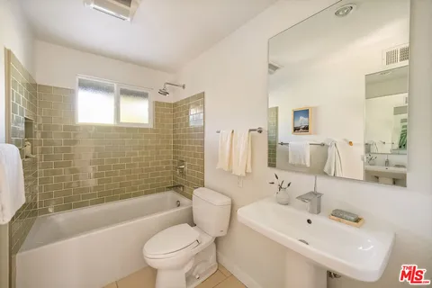 $1,649,000 | 1741 Golf Club Drive, Glendale, CA 91206