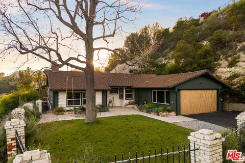 $1,649,000 | 1741 Golf Club Drive, Glendale, CA 91206