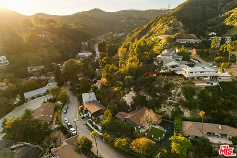 $1,649,000 | 1741 Golf Club Drive, Glendale, CA 91206