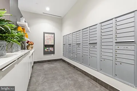 $1,795,000 | 2000 Clarendon Boulevard, Unit 1105, Arlington, VA 22201